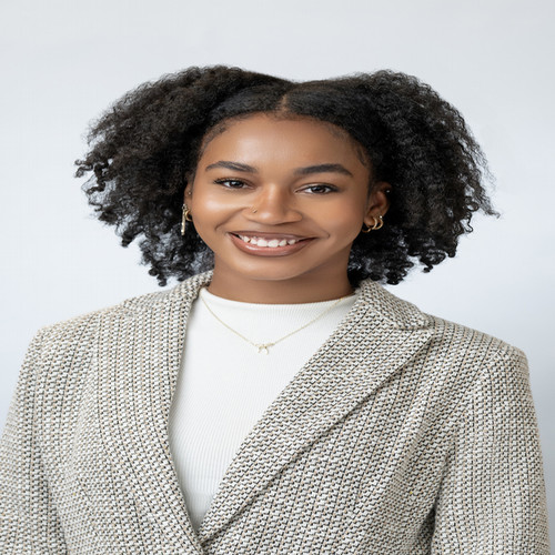 Khloe Wright Headshot